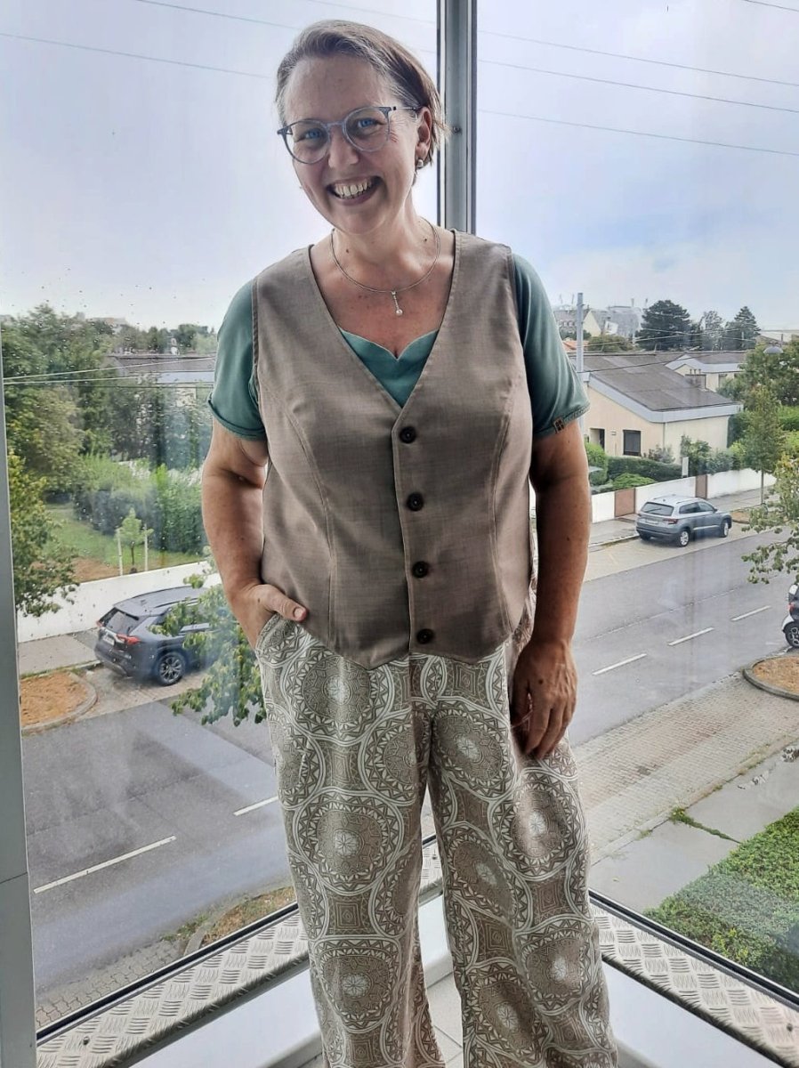 MØN – Weste Damen digitales Schnittmuster als PDF download | tailliert & gefüttert | Größe 32–52 | SEAMONE – Damen PDF Schnittmuster | SEAMONE