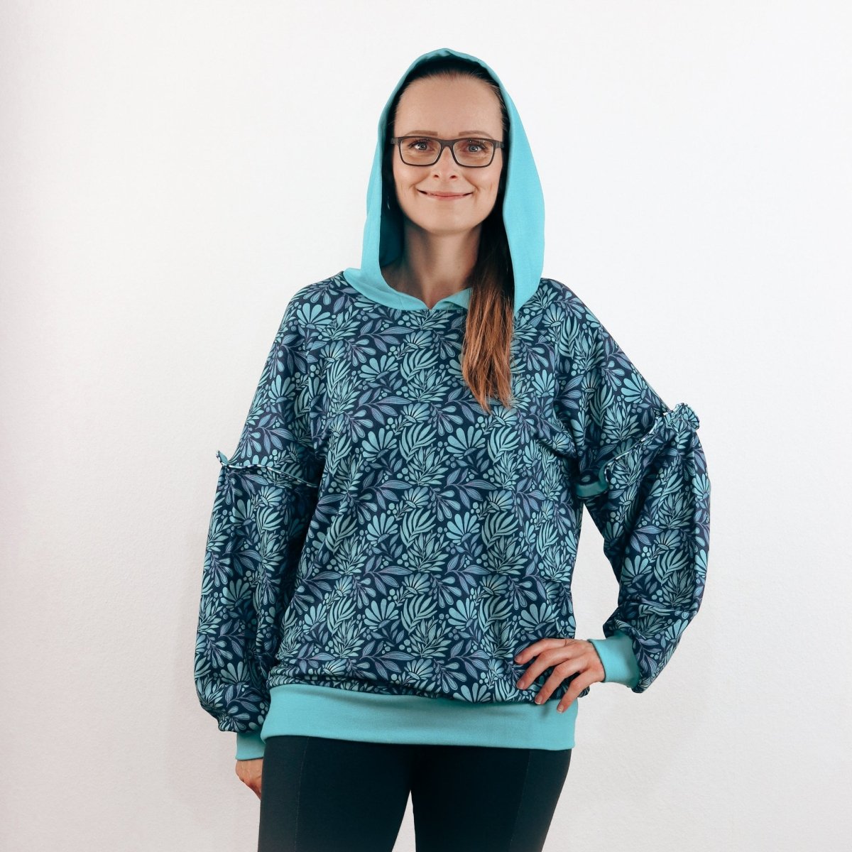 RYSSHOLM – Hoodie Damen digitales Schnittmuster als PDF download | mit Rüsche & Ballonärmeln | Größe 32–52 | SEAMONE – Damen A4 + A0 + Beamer PDF Schnittmuster | SEAMONE