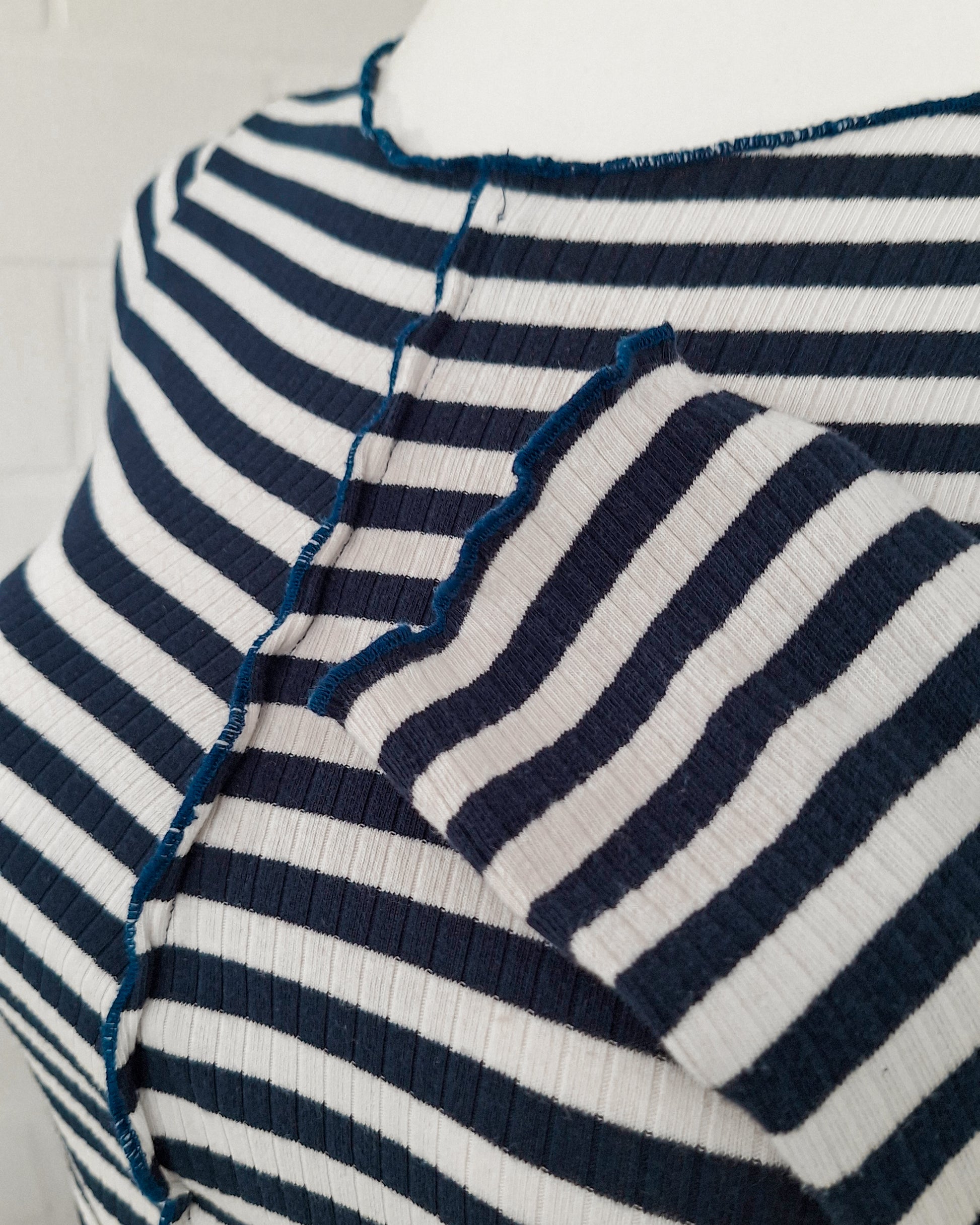 RØLLA – Rollsaum Shirt Damen | mit Rüsche | Rippjersey & elastische Spitze | digitales Schnittmuster als PDF download | Größe 30–60 | SEAMONE