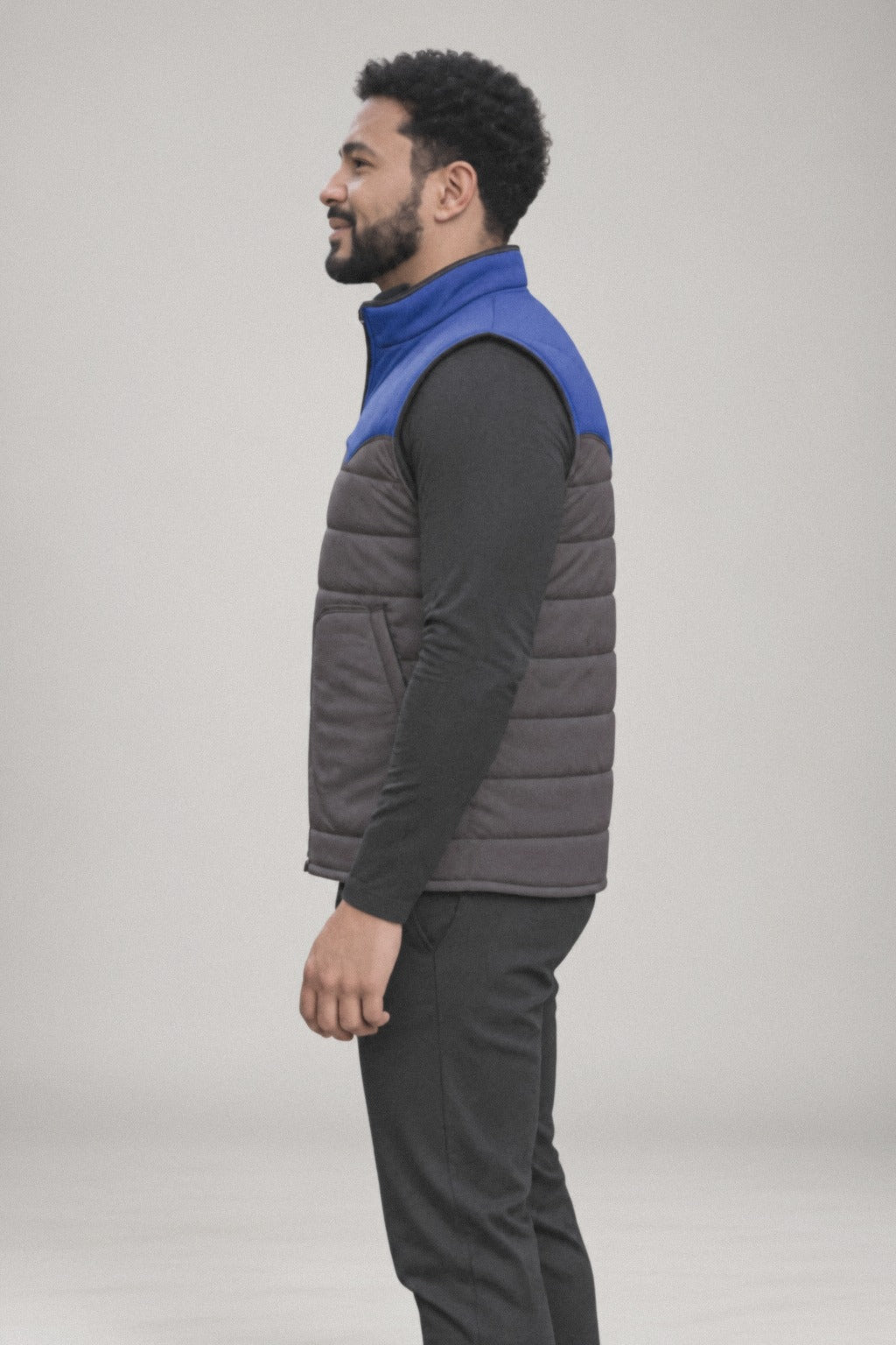 Vendla men's reversible gilet – side view, straight relaxed fit