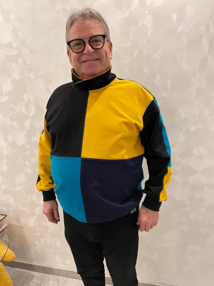 KALIX men's sweatshirt with stand-up collar, colour-blocked in black, yellow and petrol