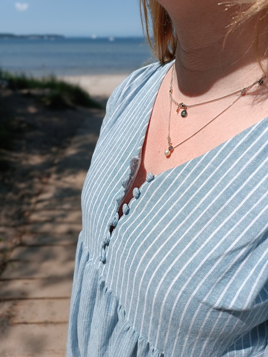 MANDØ – Maxikleid Damen digitales Schnittmuster als PDF download | mit Raffung & Stufenrock | Größe 32–52 | SEAMONE – Damen A4 + A0 + Beamer PDF Schnittmuster | SEAMONE