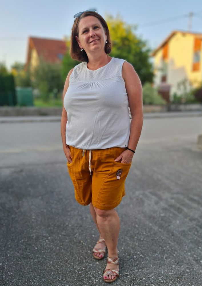 VIANNE – Shorts Damen Schnittmuster PDF Download | locker geschnitten & mit Gummibund | Größe 32–52 | SEAMONE – Damen Digital (A4 + A0 + Beamer) PDF Schnittmuster | SEAMONE