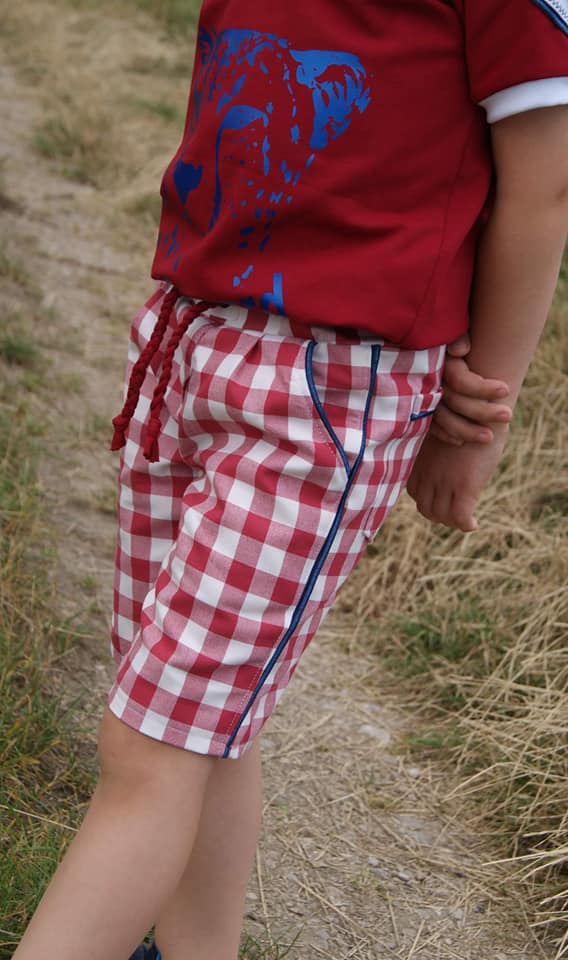 FYN – Hose Kinder digitales Schnittmuster als PDF download | mit geradem Bein & optionalen Teilungen | Größe 98–152 | SEAMONE – Kinder A4 + A0 + Beamer PDF Schnittmuster | SEAMONE