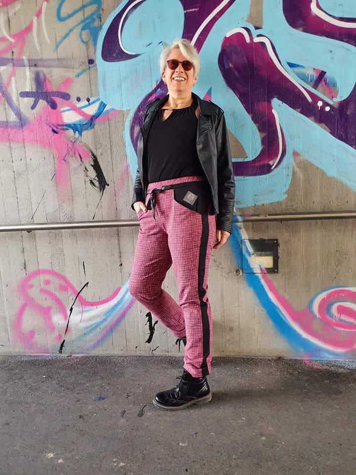 HÅLIN – Jogginghose Damen digitales Schnittmuster als PDF download | mit Seitenstreifen & Teilungsdetails | Größe 32–48 | SEAMONE – Damen Kombi: A4 + A0 + Beamer PDF Schnittmuster | SEAMONE