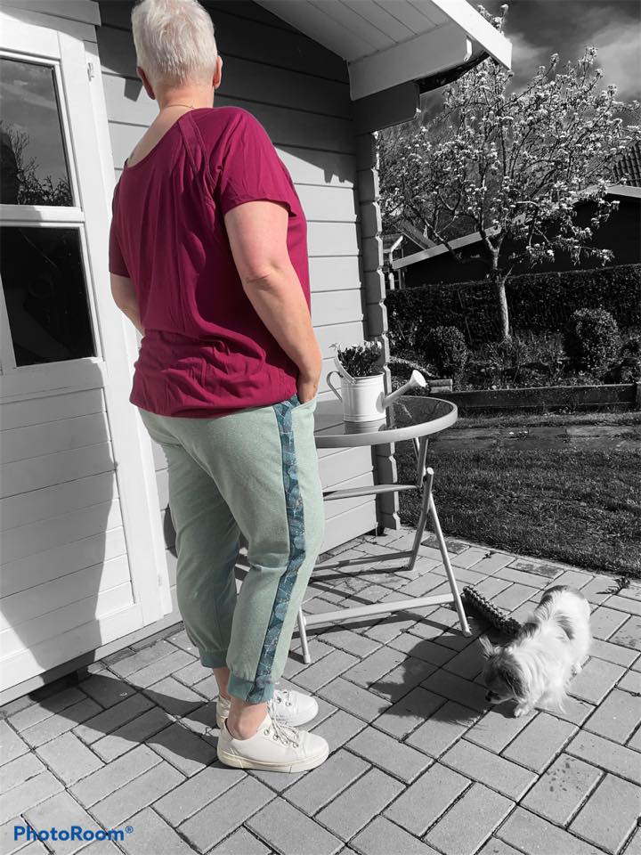 HÅLIN – Jogginghose Damen digitales Schnittmuster als PDF download | mit Seitenstreifen & Teilungsdetails | Größe 46–62 | SEAMONE – Damen A4 + A0 + Beamer PDF Schnittmuster | SEAMONE