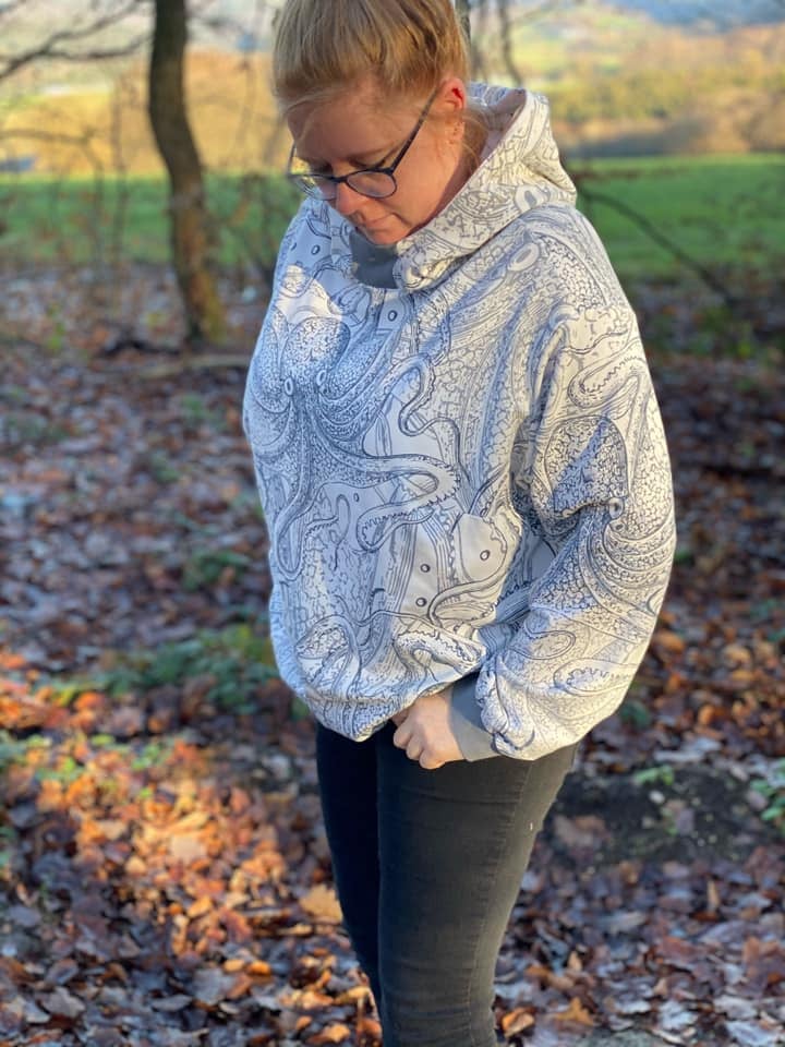 KALIX – Hoodie Damen digitales Schnittmuster als PDF download | Oversize mit Teilungen | Größe 46–62 | SEAMONE – Damen A4+ A0 + Beamer PDF Schnittmuster | SEAMONE