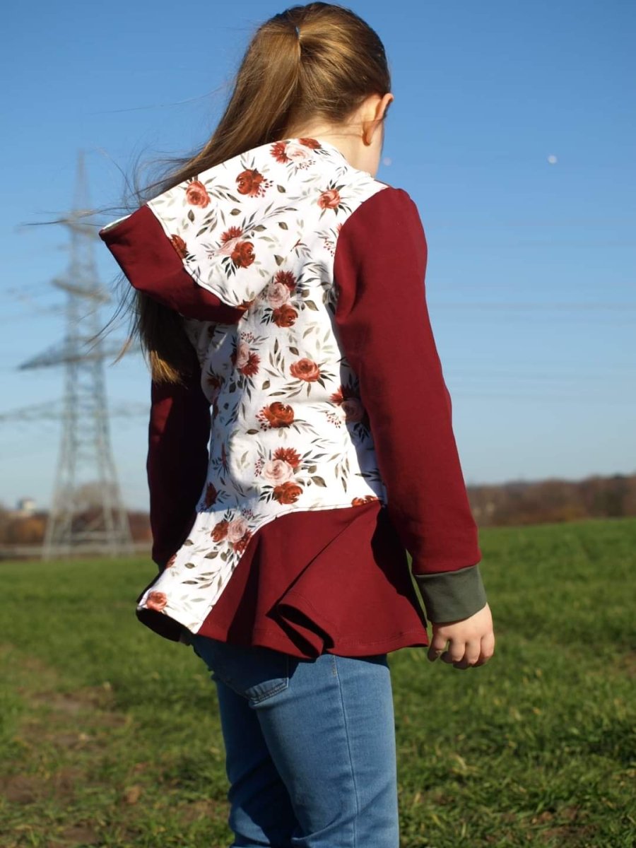 VISBY – Sweatjacke Kinder digitales Schnittmuster als PDF download | mit Volant & Kapuze oder Stehkragen | Größe 86–164 | SEAMONE – Kinder A4 + A0 + Beamer PDF Schnittmuster | SEAMONE